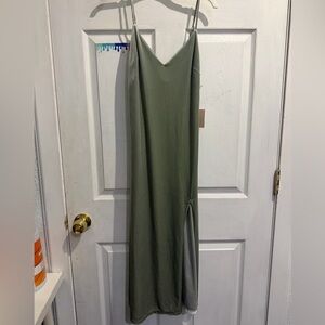Forever 21 Green Maxi Dress